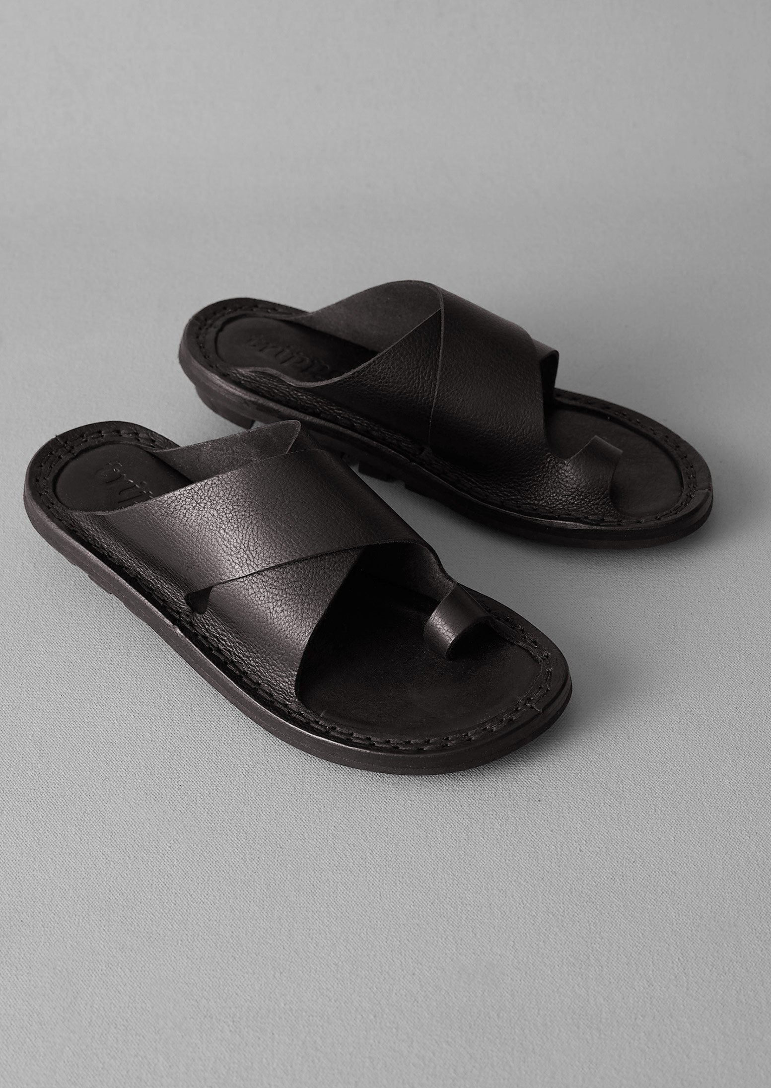 【Anyone more】Theo black banding sandals Theo Leopard Two-Band Sandal | Flat Sandals | Footwear