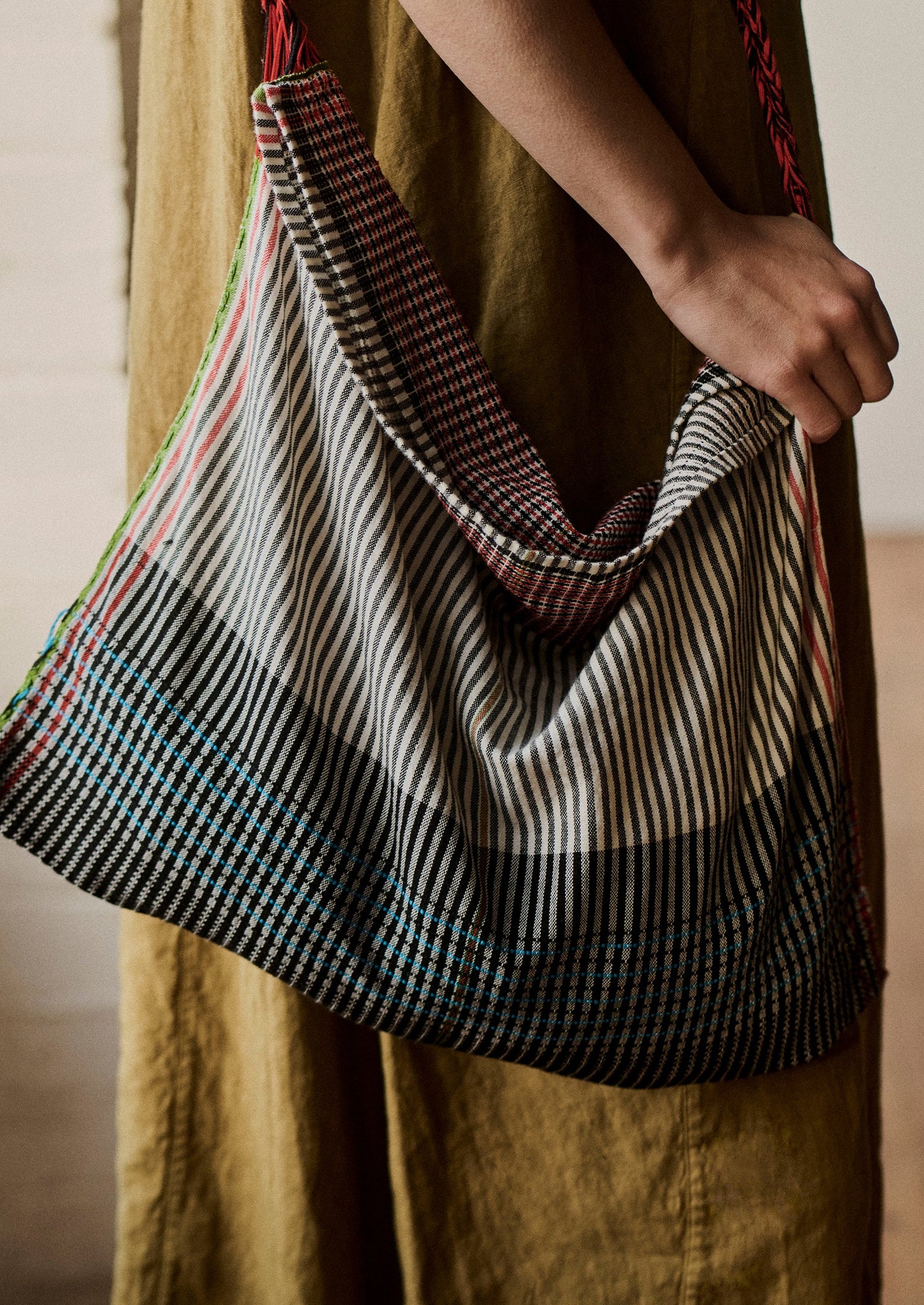 Pla Hand Woven Cotton Bag | Black/White