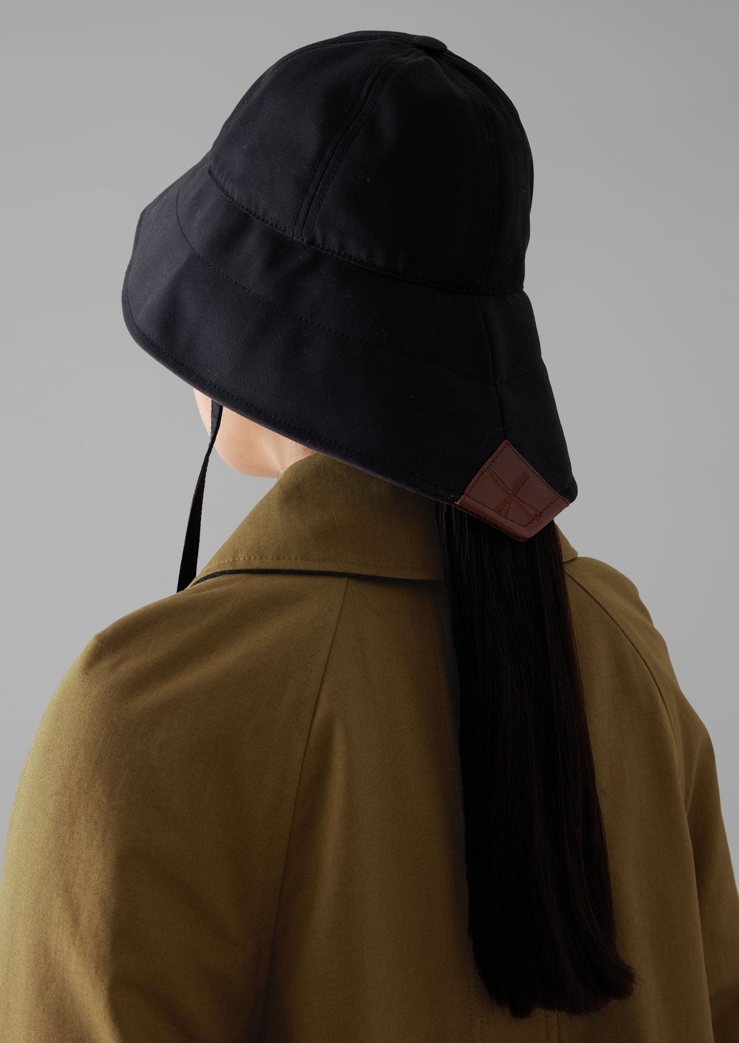 Beton Cire Rain Hat | Black/Brown