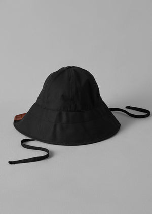 Beton Cire Contrast Rain Hat | Black/Brown