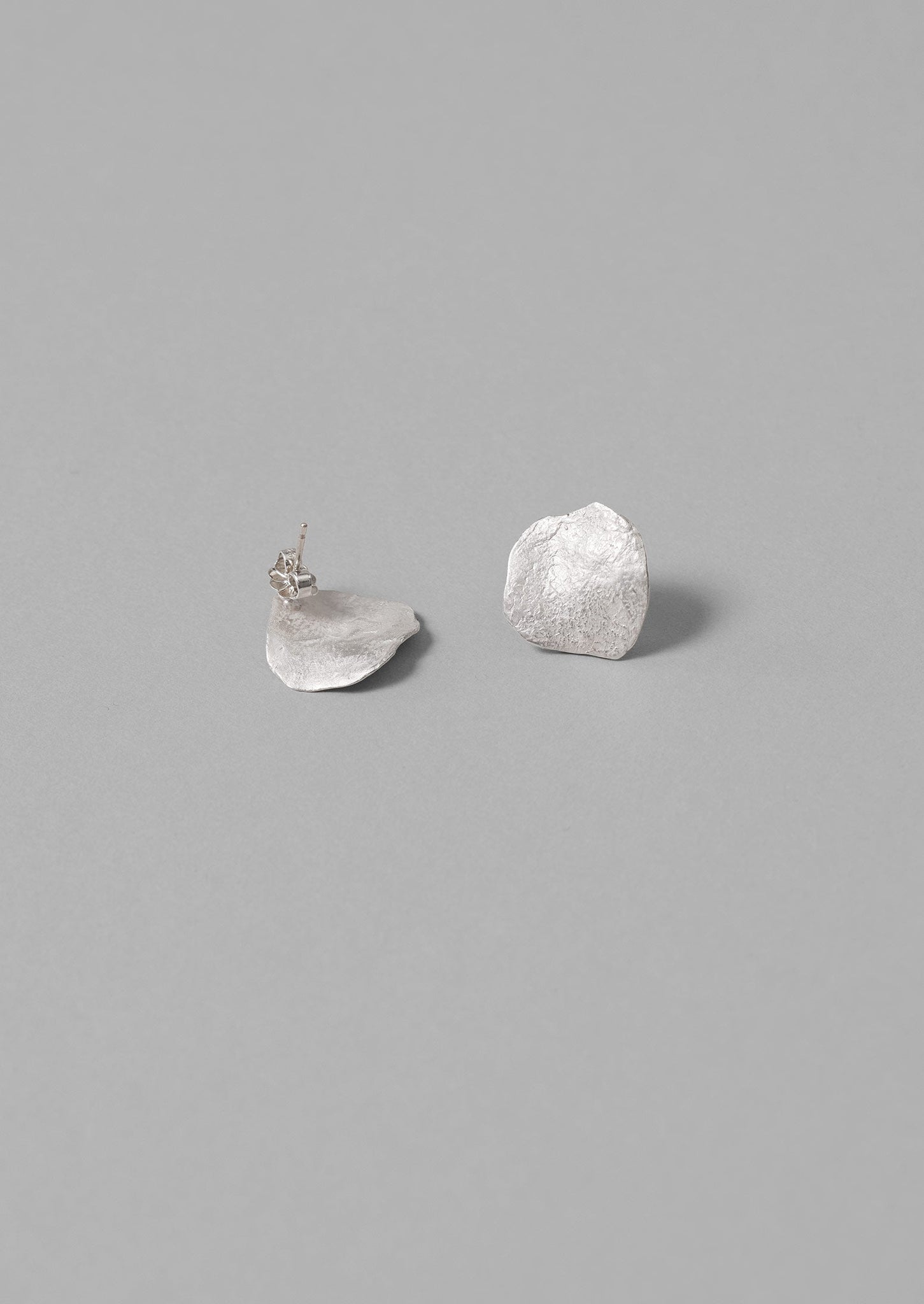 Emily Nixon Flat Rock Stud Earrings | Silver