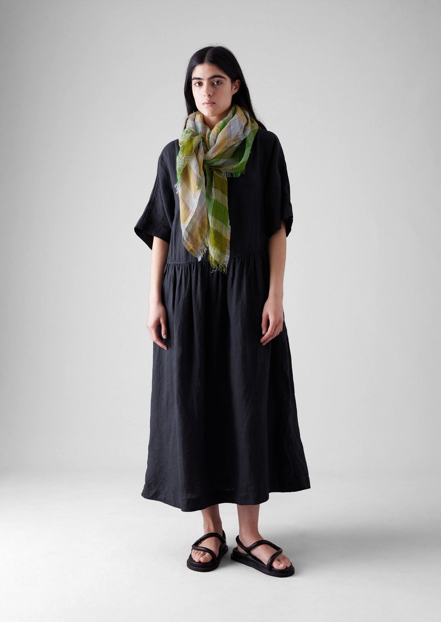 Contrast Check Volant Scarf | Shadow Green/Lawn Green