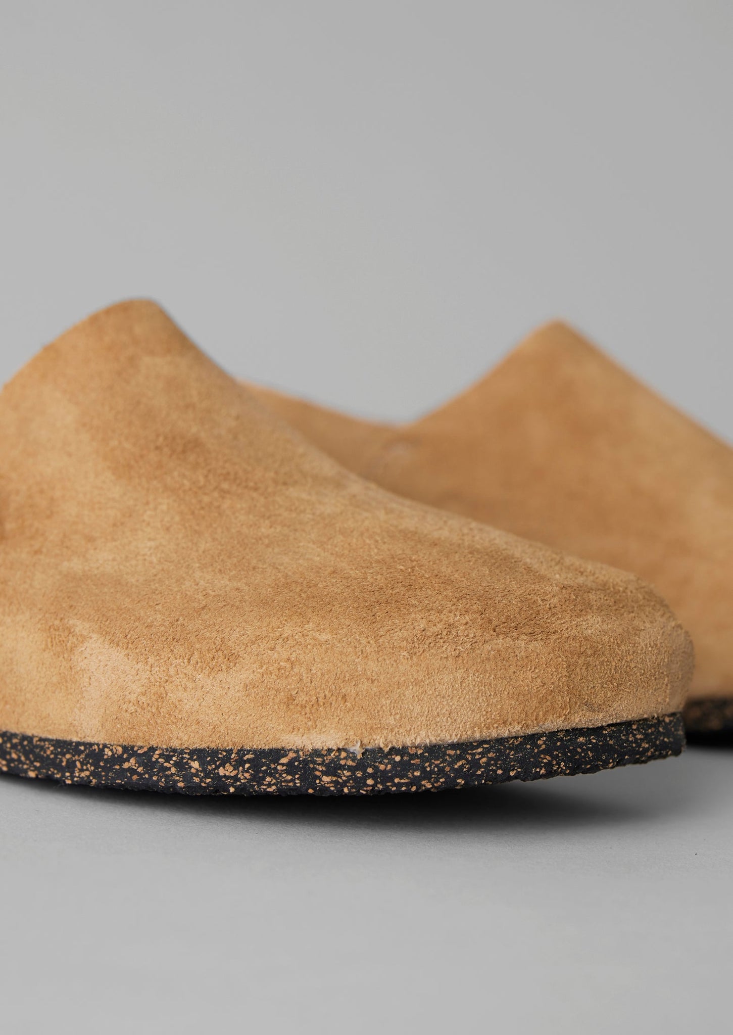 Bosabo Suede Clogs | Tan