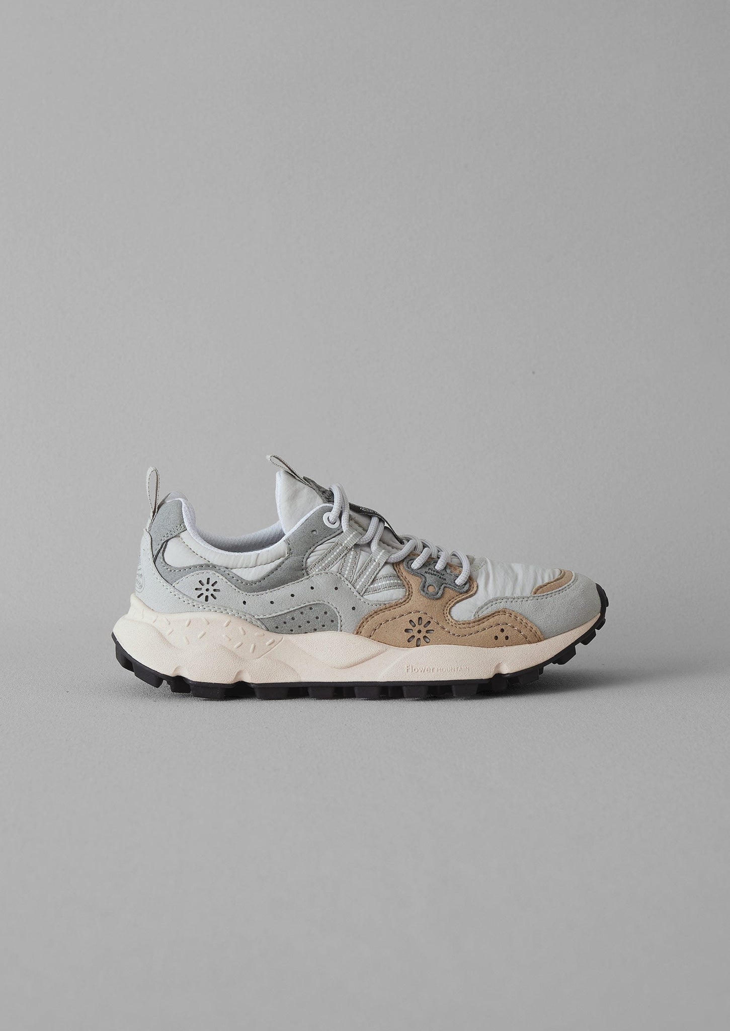 Flower Mountain Yamano Kaiso Trainers | Light Grey