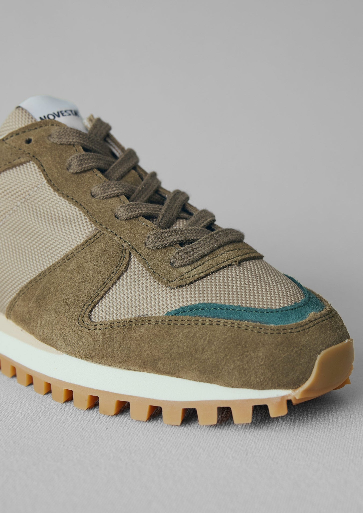 Novesta Marathon Trail Trainers | Pine