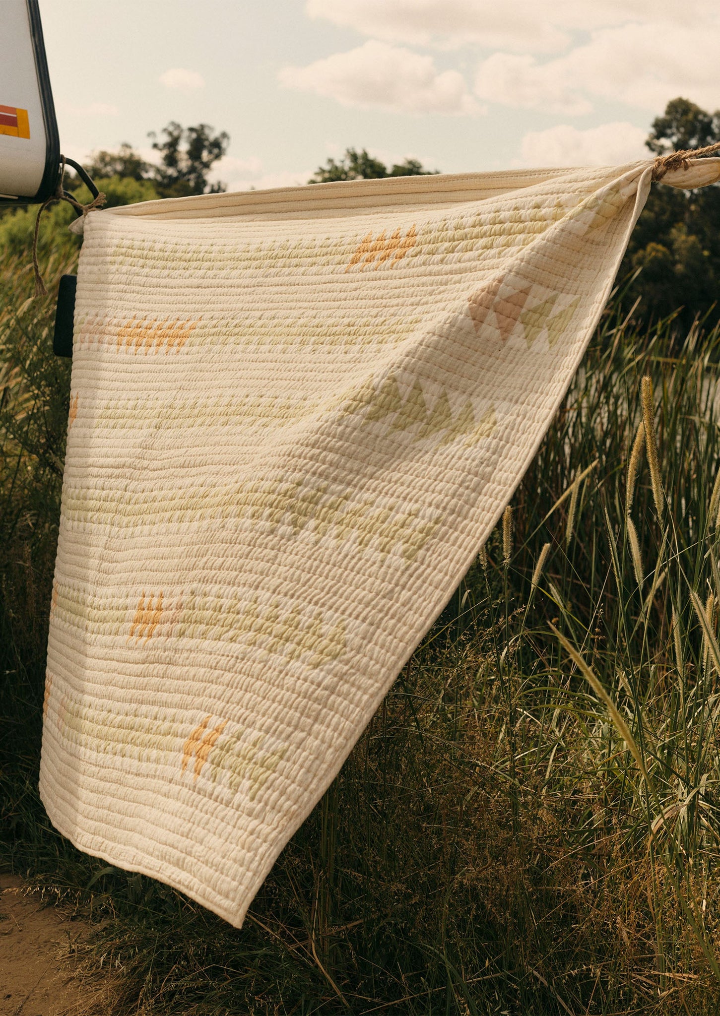 Triangle Patchwork Check Cotton Quilt | Soft Fern/Sand