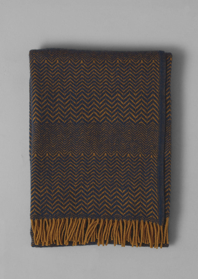 Zig Zag Wool Blanket | Navy/Caramel