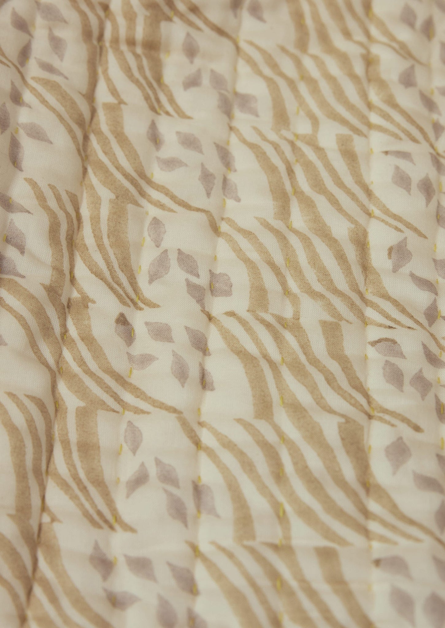 Harvest Block Print Cotton Quilt | Sand/Hellebore