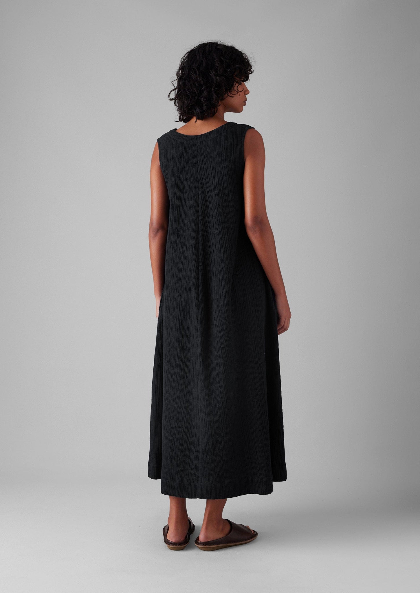 V-Neck Crinkle Cotton Easy Dress | Black