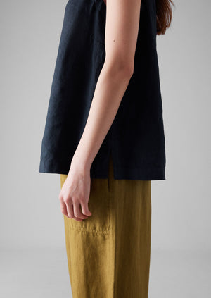 Garment Dyed Linen V-Neck Tank | Midnight