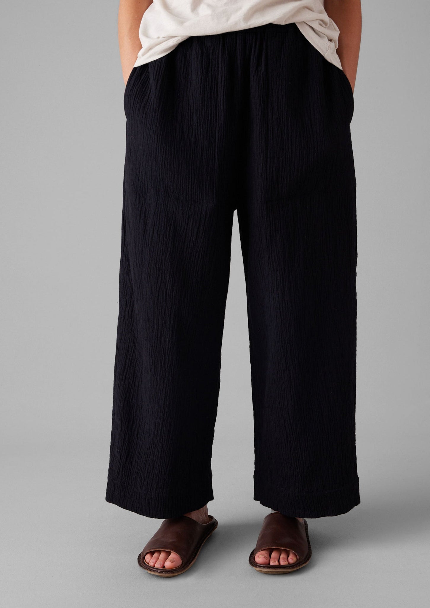 Crinkle Cotton Barrel Leg Trousers | Black