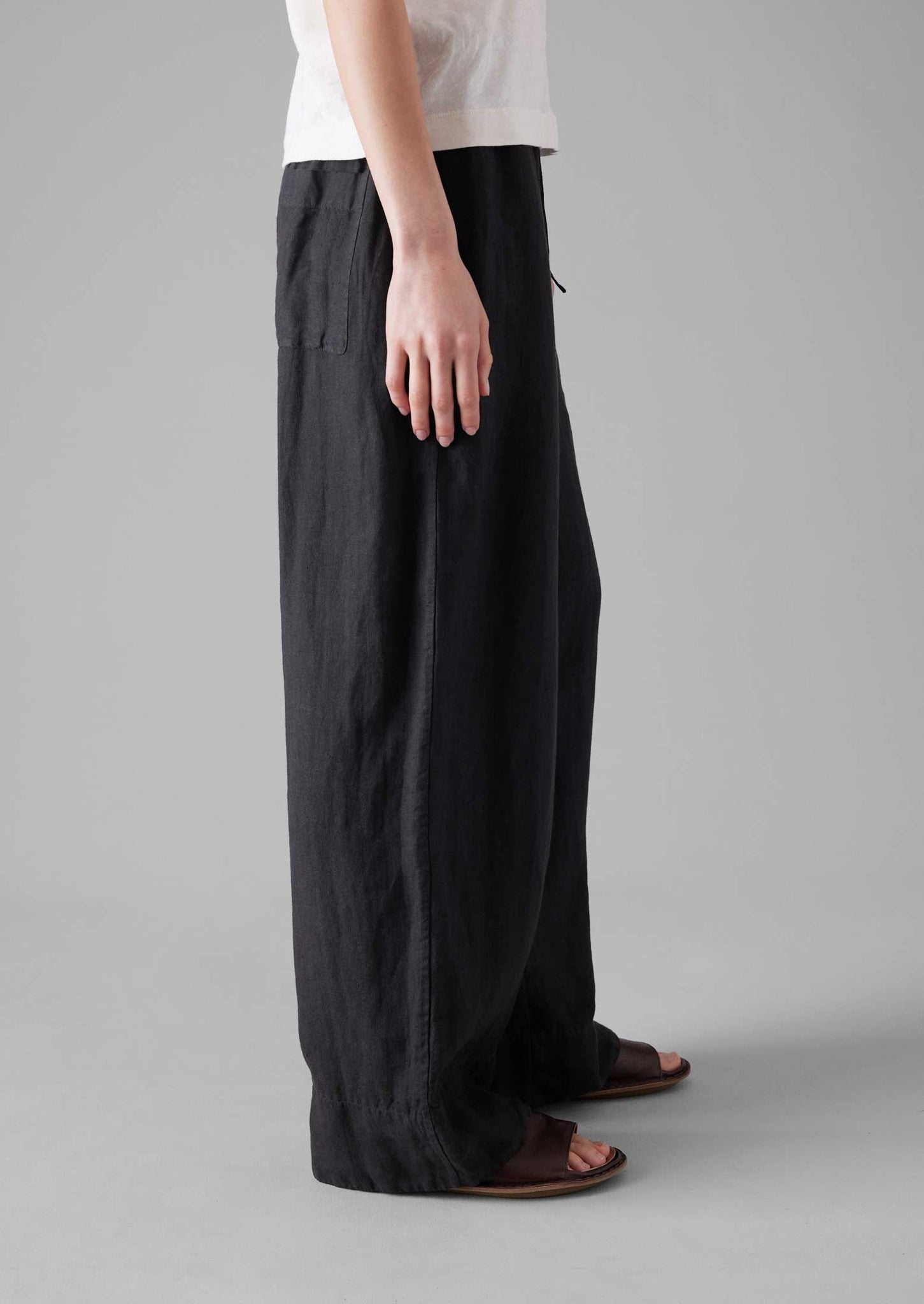 Garment Dyed Linen Wide Leg Trousers | Black Pepper