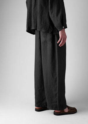 Garment Dyed Linen Drawstring Trousers | Black Pepper