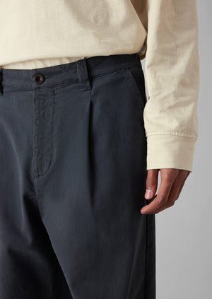 Garment Dyed Cotton Pleat Trousers | Charcoal