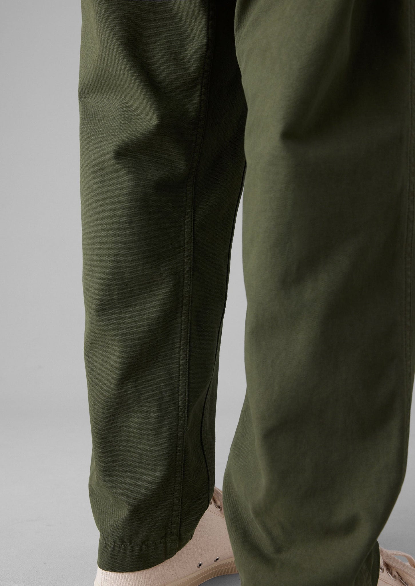 Canvas Cotton Drawstring Trousers | Olive