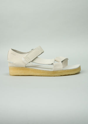 Reworn Clarks Wallabee Sandals Size 5 (355) | Off White