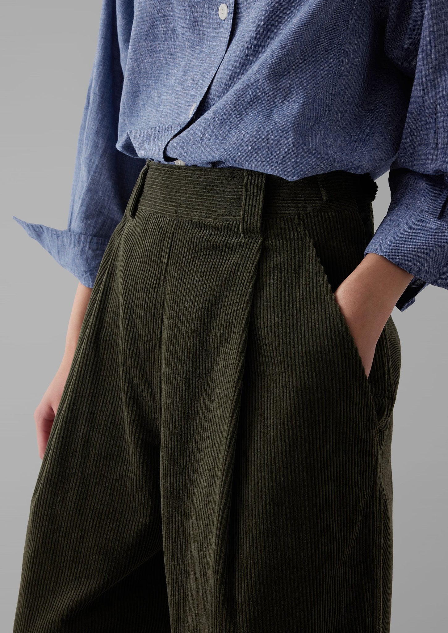 Organic Cord Pleat Front Trousers | Seaweed