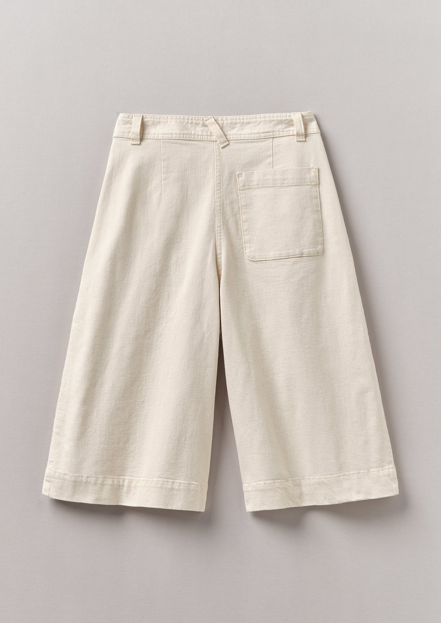 Pleated Denim Shorts | Ecru