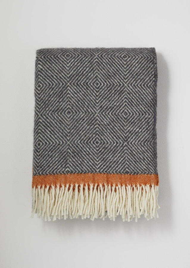 Klippan Diamond Wool Blanket | Charcoal/Rust
